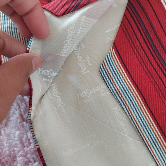 Yves Saint Laurent Neck Tie In Red WithLight Blue Stripes Silk - Picture 3 of 4